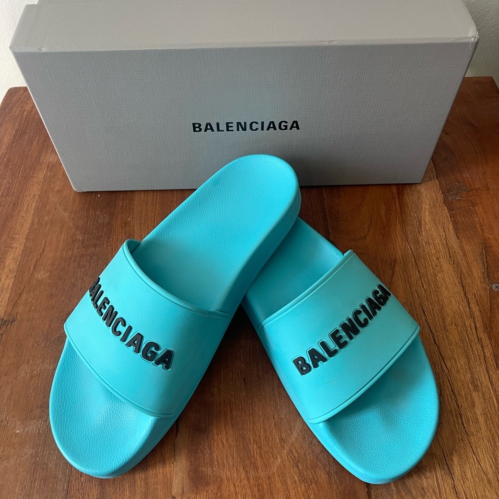 Balenciaga Pool Slides